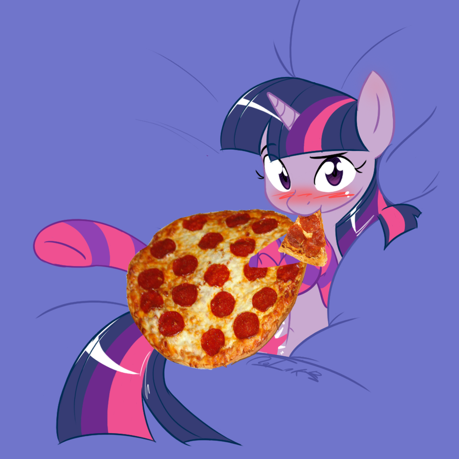 twilight_loves_yummy_pizza_by_paultorsyn